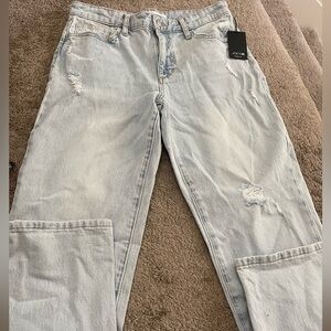 Joe’s boyfriend jeans